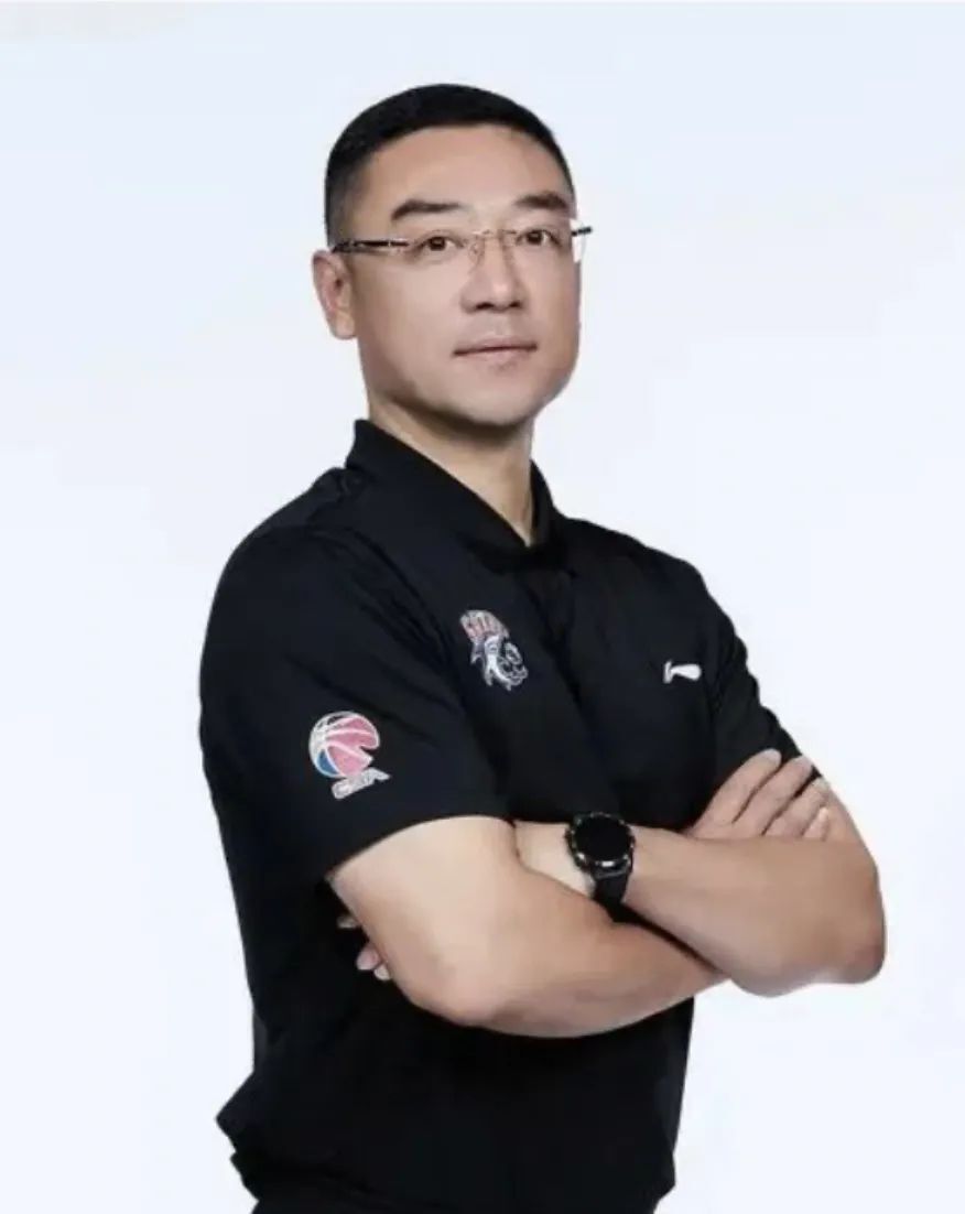 刻苦训练篮球时如何避免受伤的建议_2